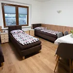 Hostel Noclegi *