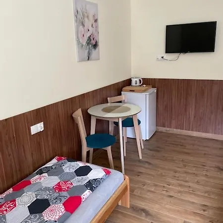 Hostel Noclegi *