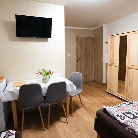 Noclegi 호스텔 루다 실롱스카