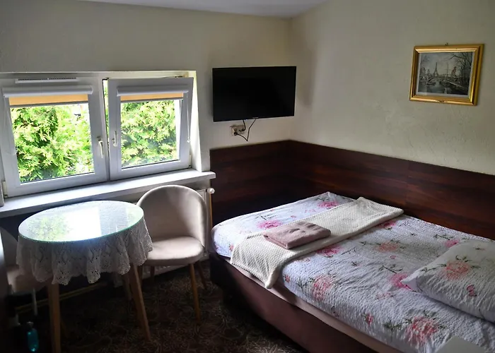 Noclegi Auberge de jeunesse Ruda Slaska